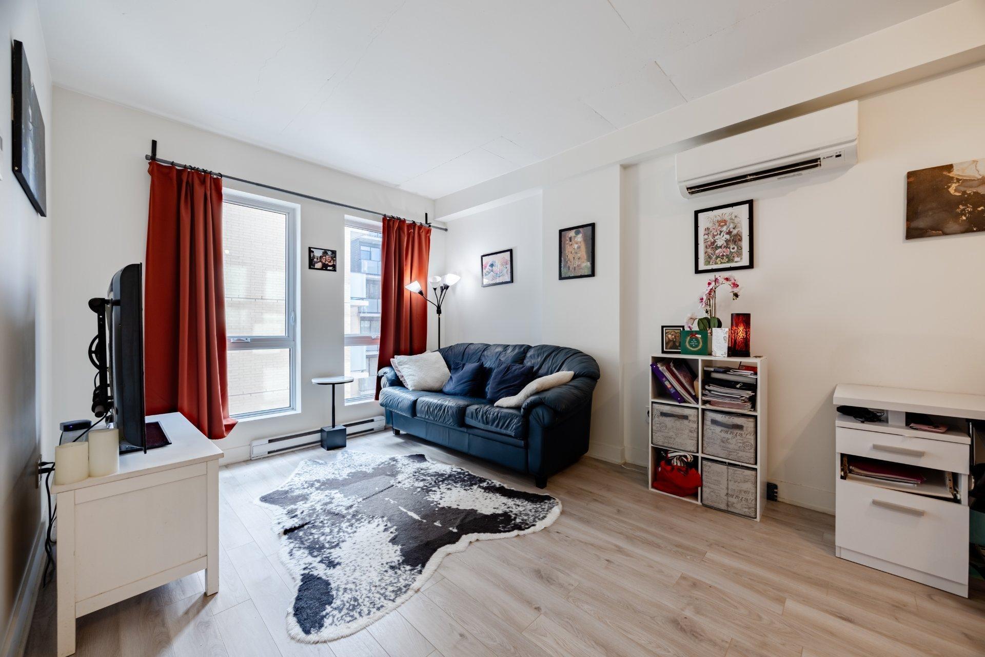 









1200


Rue Crescent

, 801,
Montréal (Ville-Marie),




QC
H3G0G5

