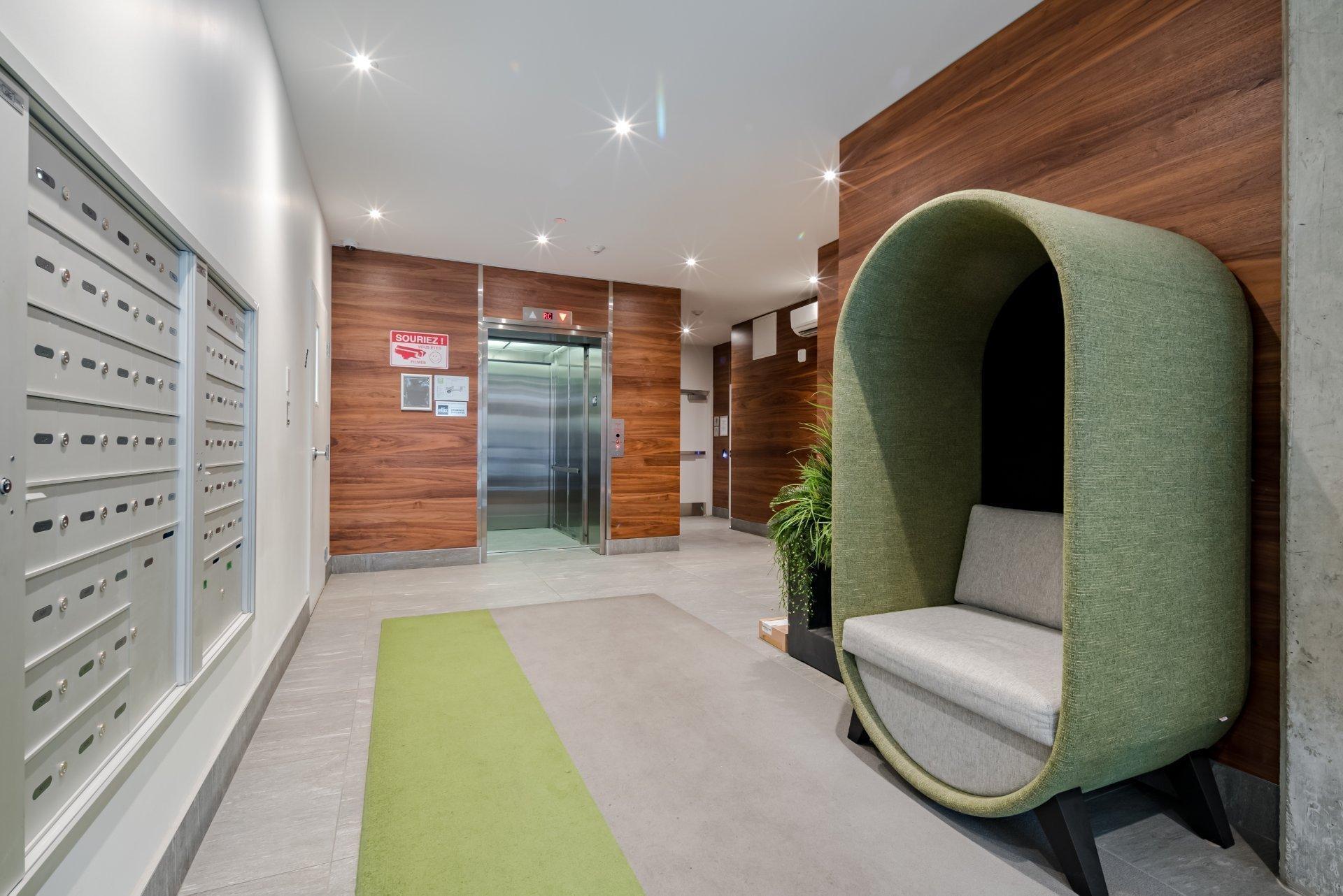 









1200


Rue Crescent

, 801,
Montréal (Ville-Marie),




QC
H3G0G5

