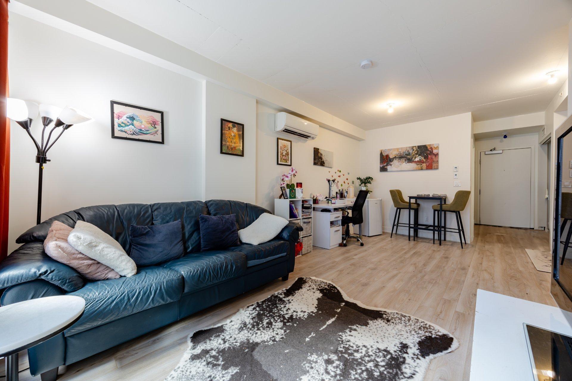 









1200


Rue Crescent

, 801,
Montréal (Ville-Marie),




QC
H3G0G5

