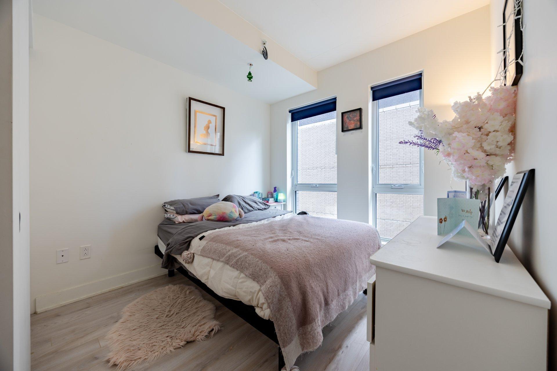 









1200


Rue Crescent

, 801,
Montréal (Ville-Marie),




QC
H3G0G5

