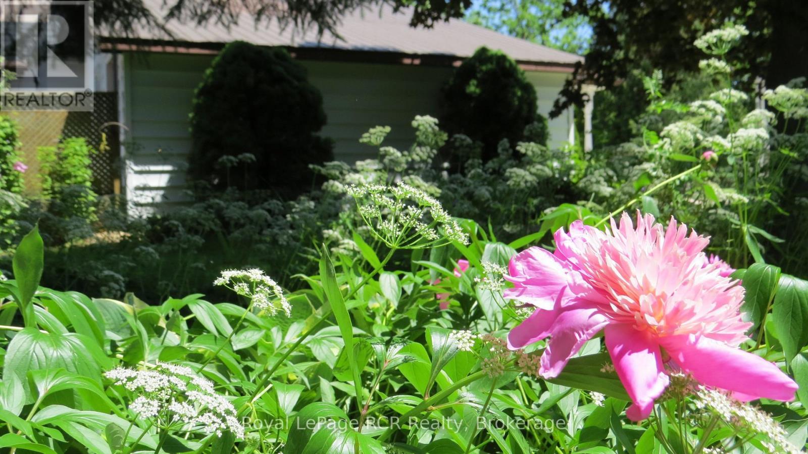 












164 EDWARD STREET

,
Saugeen Shores,




Ontario
N0H2L0

