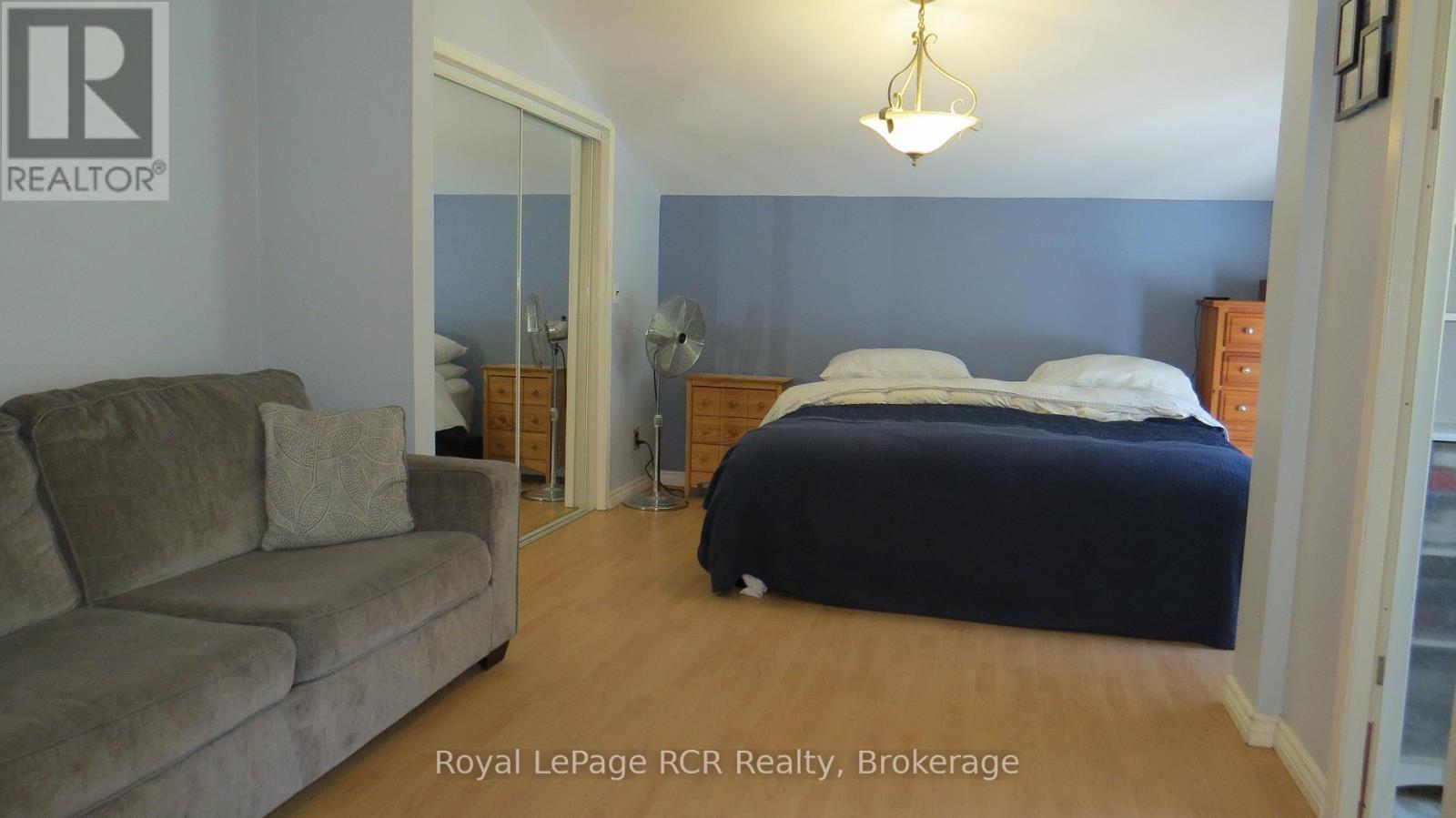 












164 EDWARD STREET

,
Saugeen Shores,




Ontario
N0H2L0

