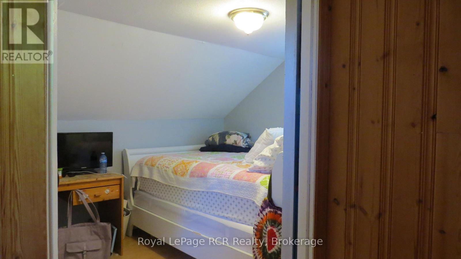 












164 EDWARD STREET

,
Saugeen Shores,




Ontario
N0H2L0

