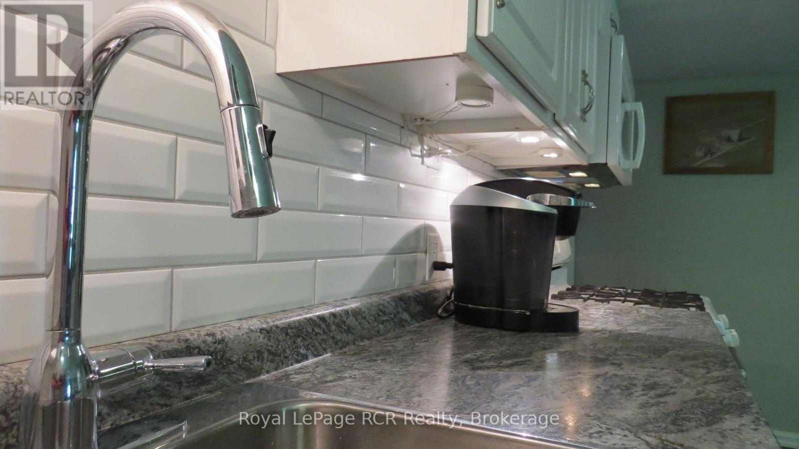 












164 EDWARD STREET

,
Saugeen Shores,




Ontario
N0H2L0

