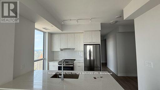 












4511 - 430 SQUARE ONE DRIVE

,
Mississauga,




Ontario
L5B0L6

