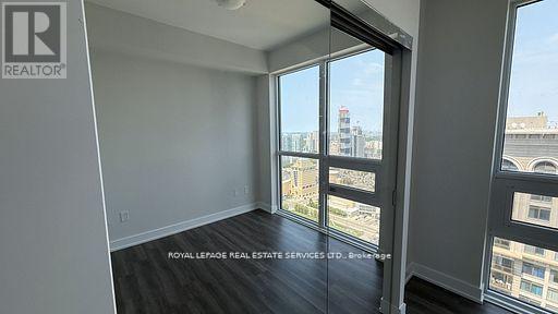 












4511 - 430 SQUARE ONE DRIVE

,
Mississauga,




Ontario
L5B0L6

