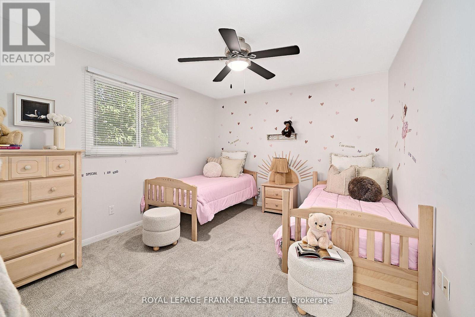 












7 JUDY COURT

,
Markham (Markham Village),




Ontario
L3P3R8

