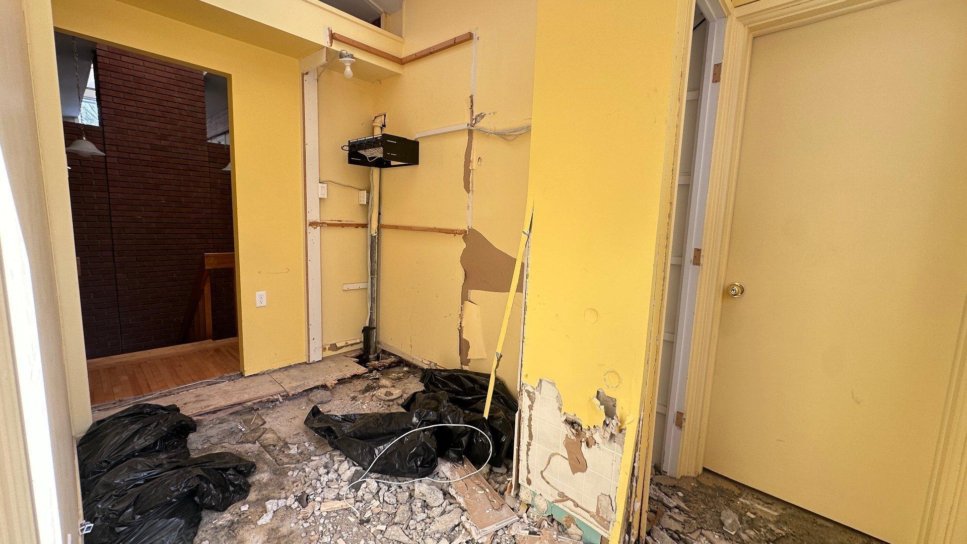 









1102


Boul. de La Salette

,
Saint-Jérôme,




QC
J5L2J7

