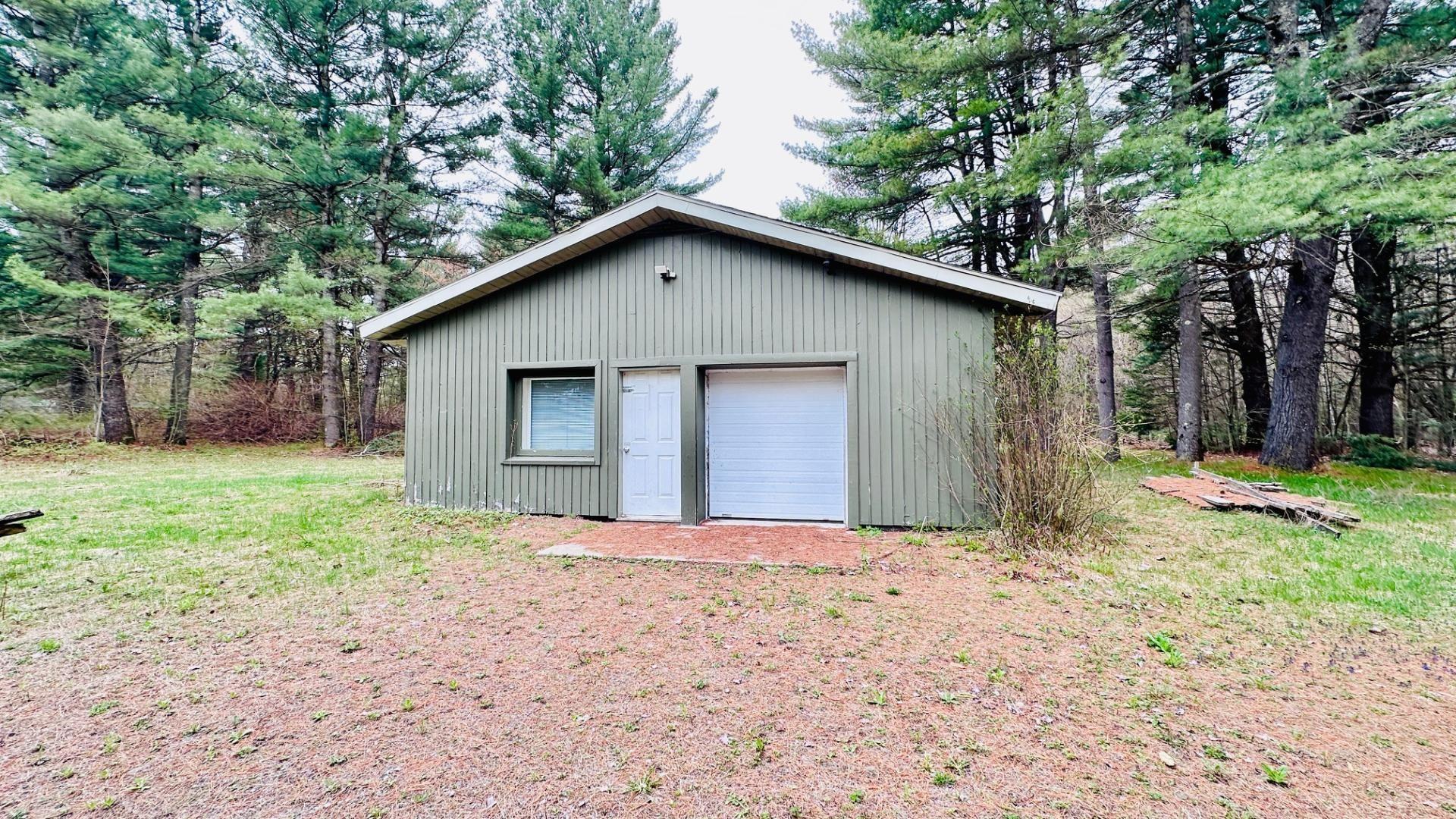 









1102


Boul. de La Salette

,
Saint-Jérôme,




QC
J5L2J7

