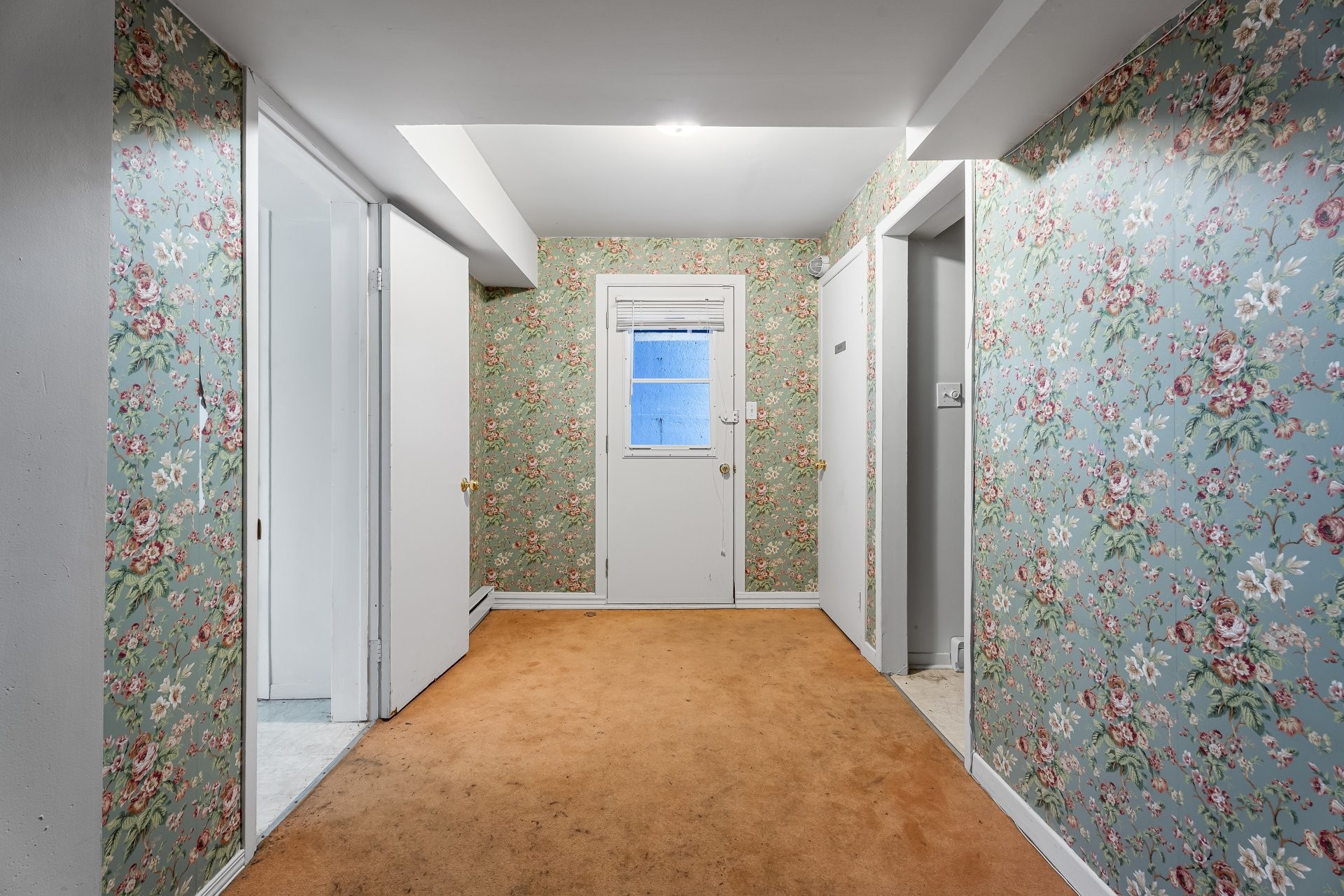 









1102


Boul. de La Salette

,
Saint-Jérôme,




QC
J5L2J7

