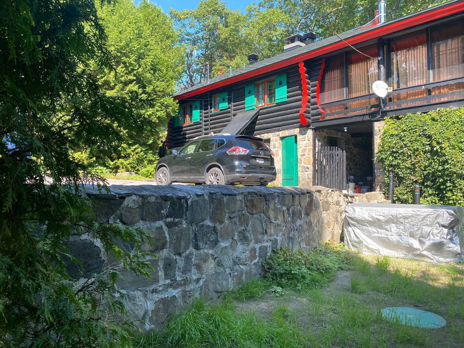 









477


Ch. des Critiques

,
Montebello,




QC
J0V1L0

