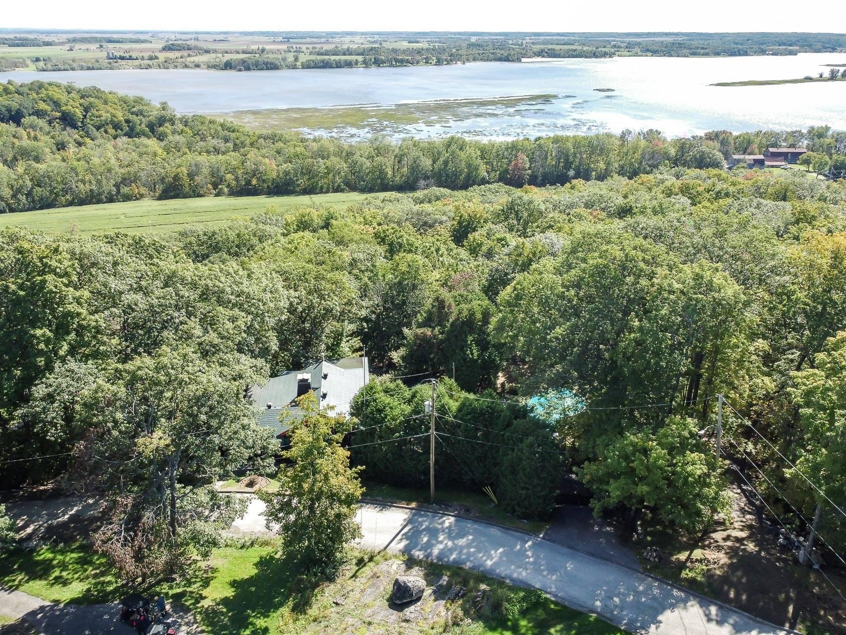 









477


Ch. des Critiques

,
Montebello,




QC
J0V1L0

