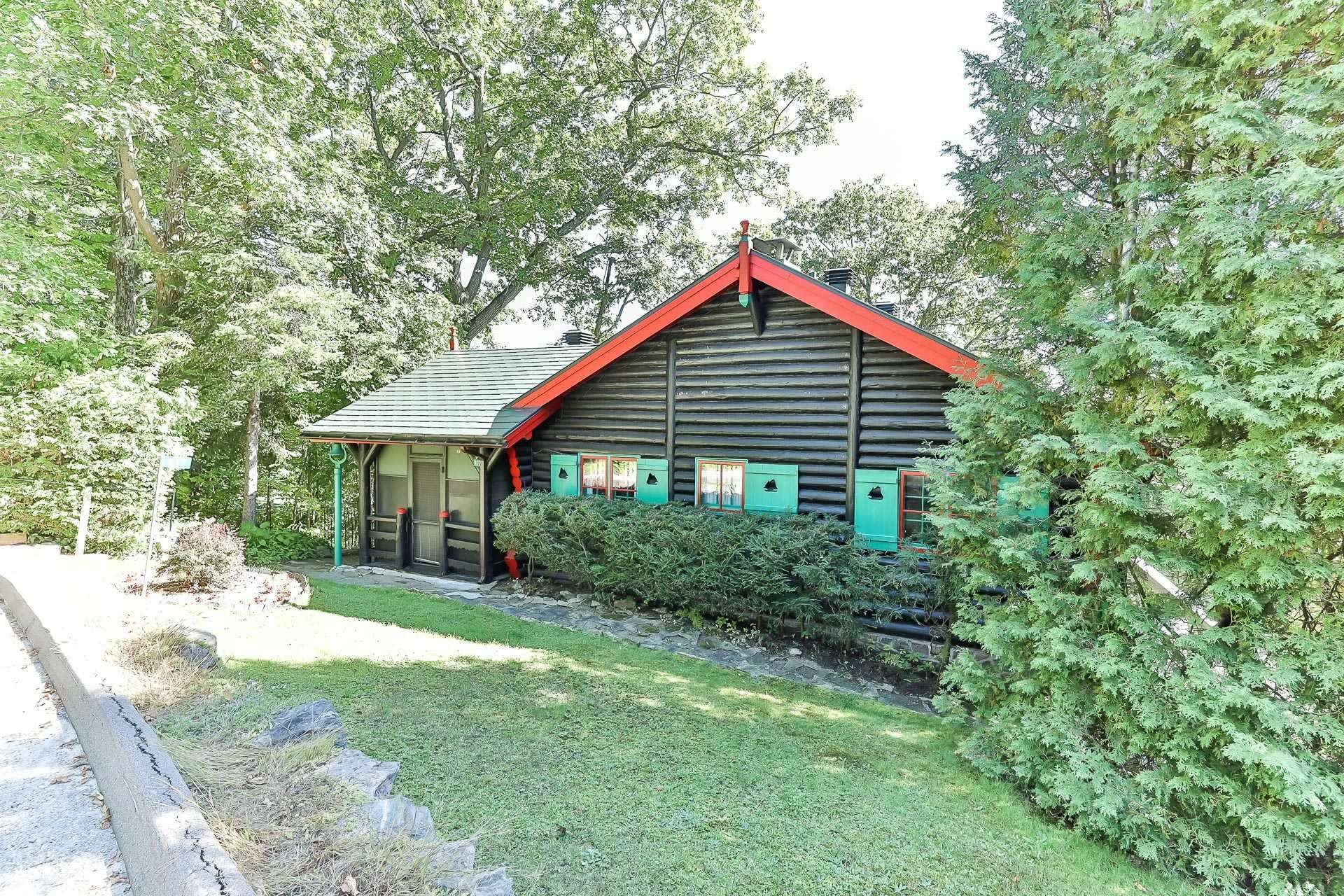 









477


Ch. des Critiques

,
Montebello,




QC
J0V1L0

