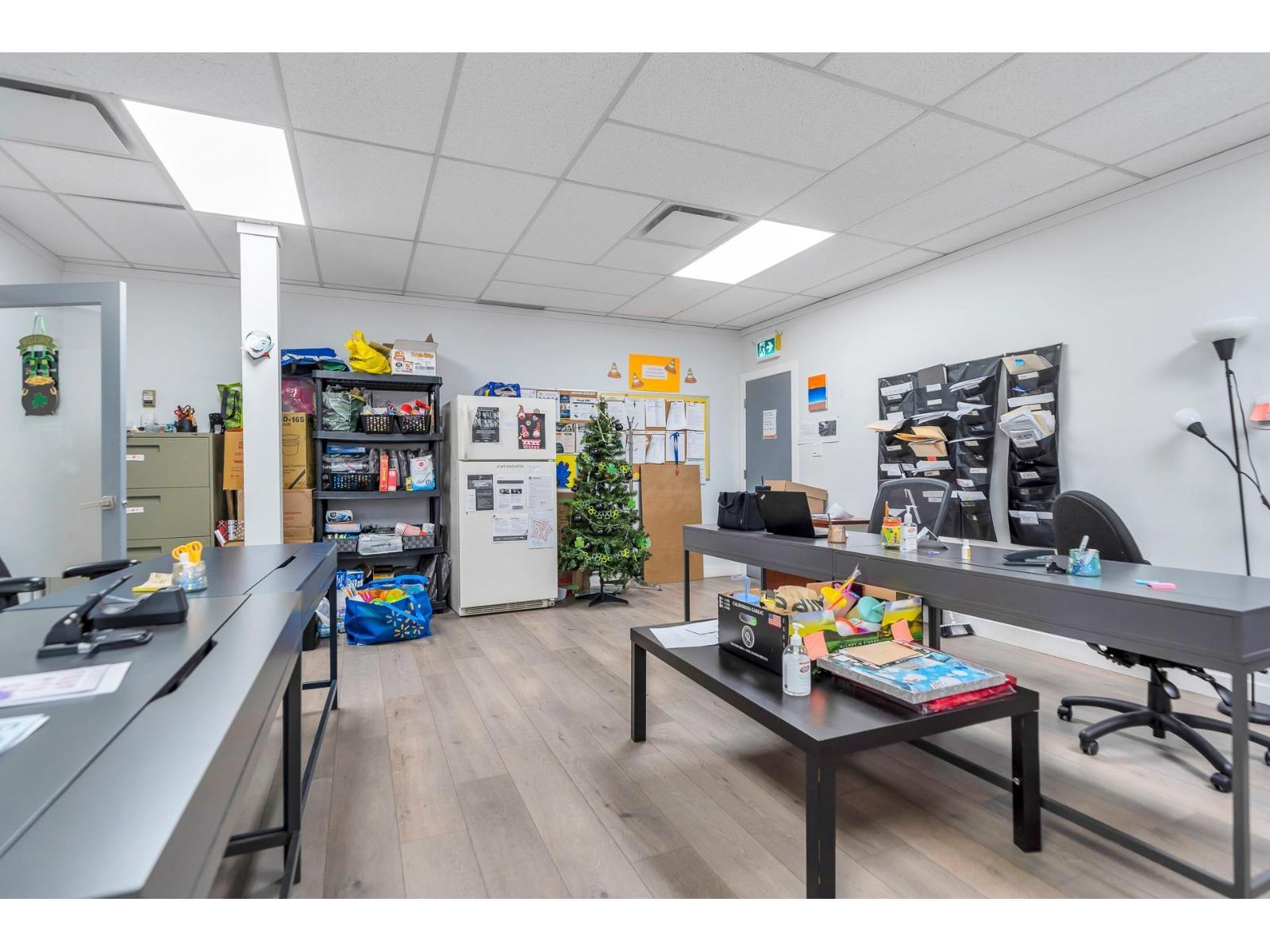 












B 10328 WHALLEY BOULEVARD

,
Surrey,




British Columbia
V3T1W4

