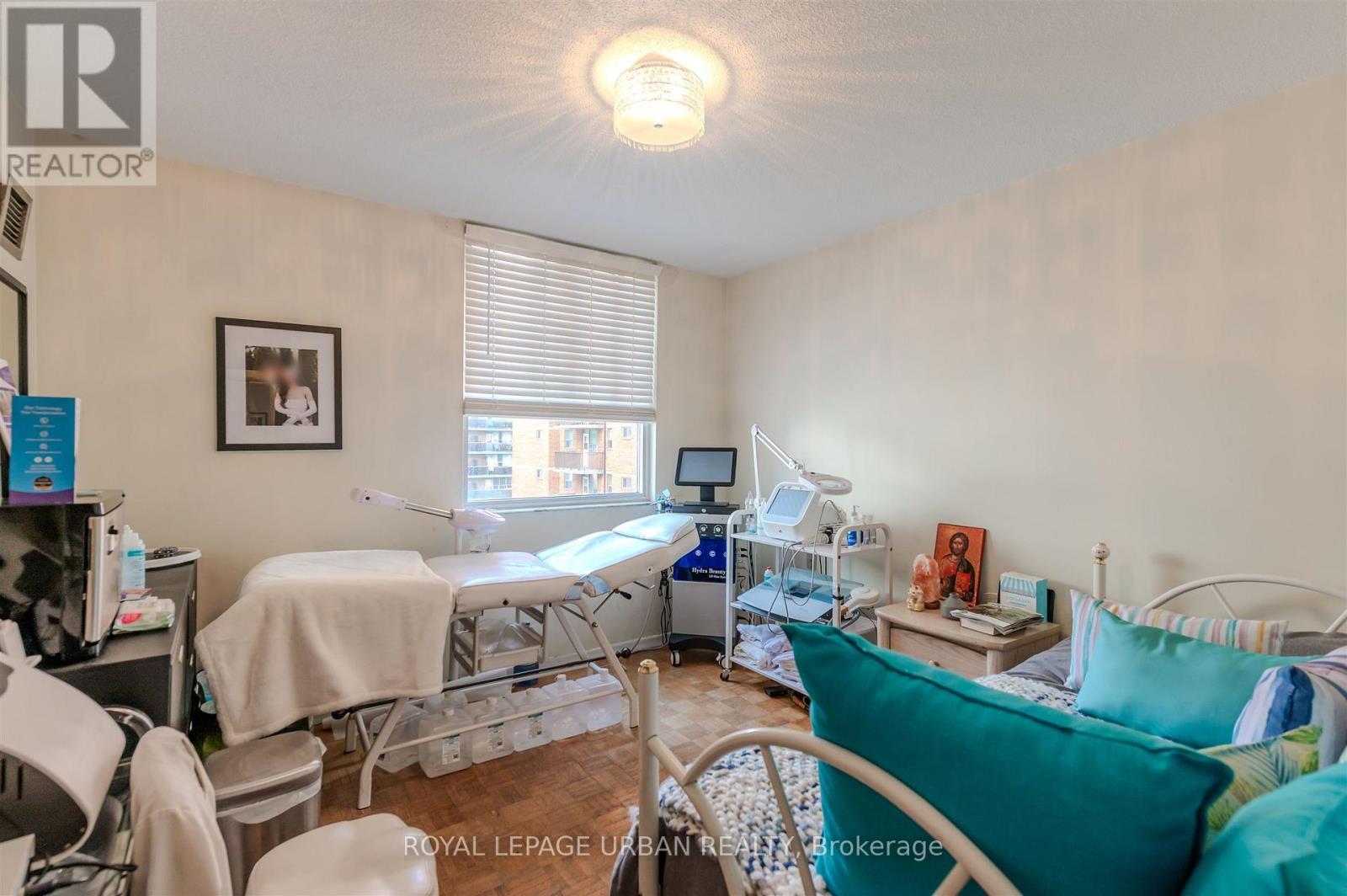 












806 - 1135 LOGAN AVENUE

,
Toronto,




Ontario
M4K3Y2

