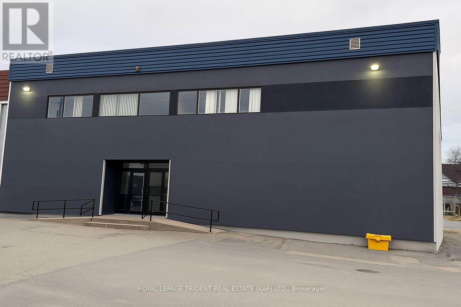 












12 KOLB AVENUE

,
Kapuskasing,




Ontario
P5N1E9

