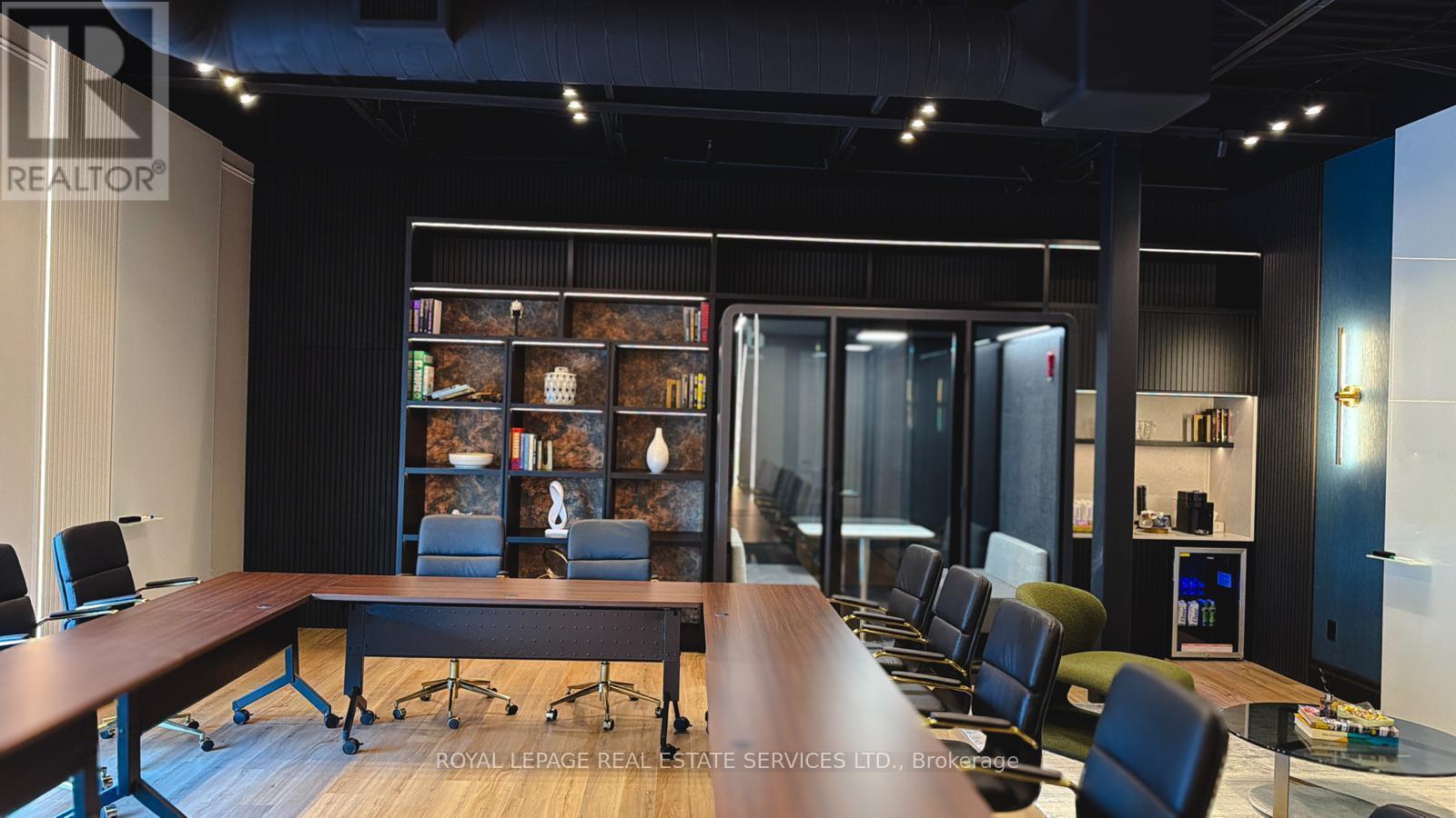 












207 - 3475 REBECCA STREET

,
Oakville,




Ontario
L6L6X9

