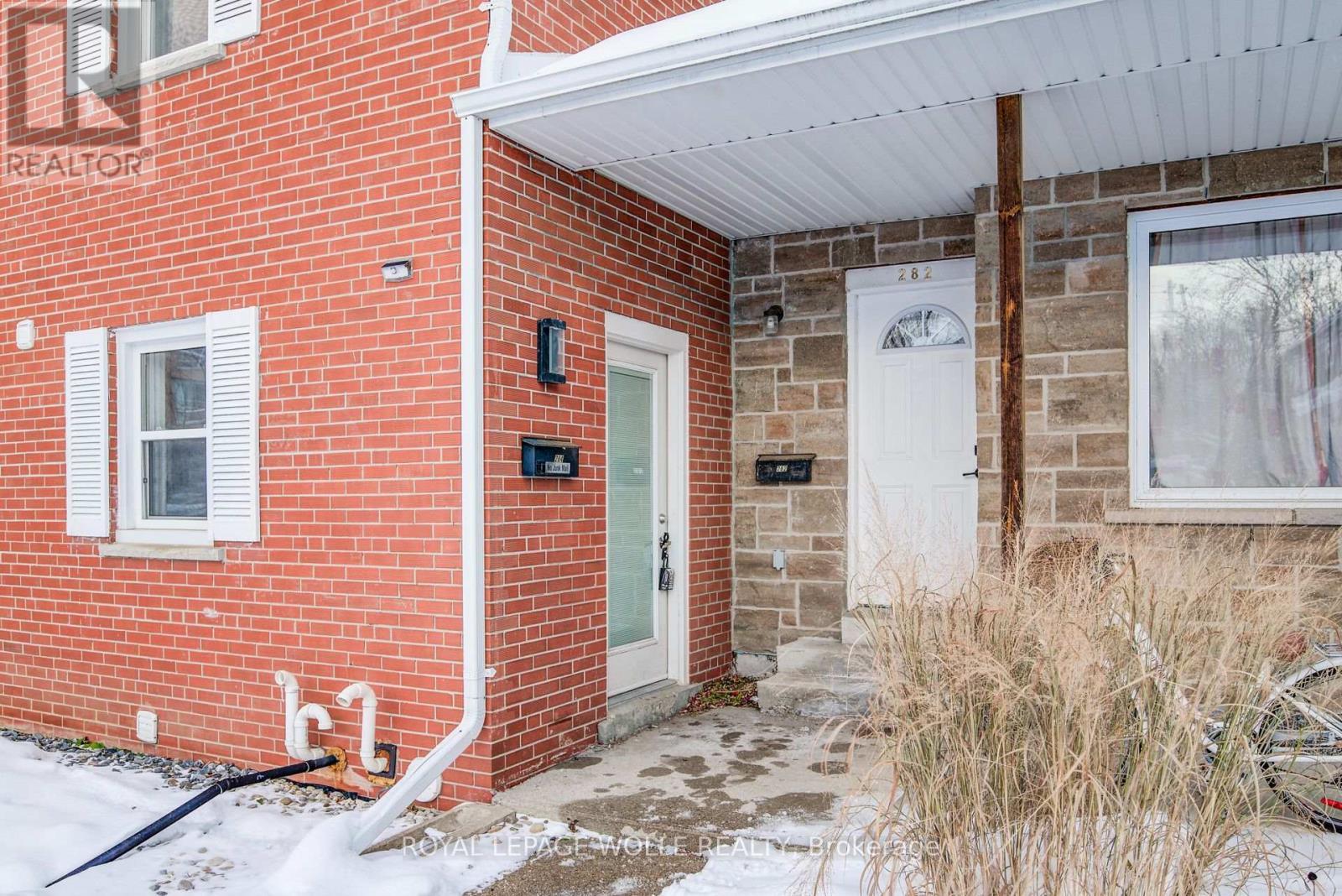 












284 WESTCOURT PLACE

,
Waterloo,




Ontario
N2L2R7

