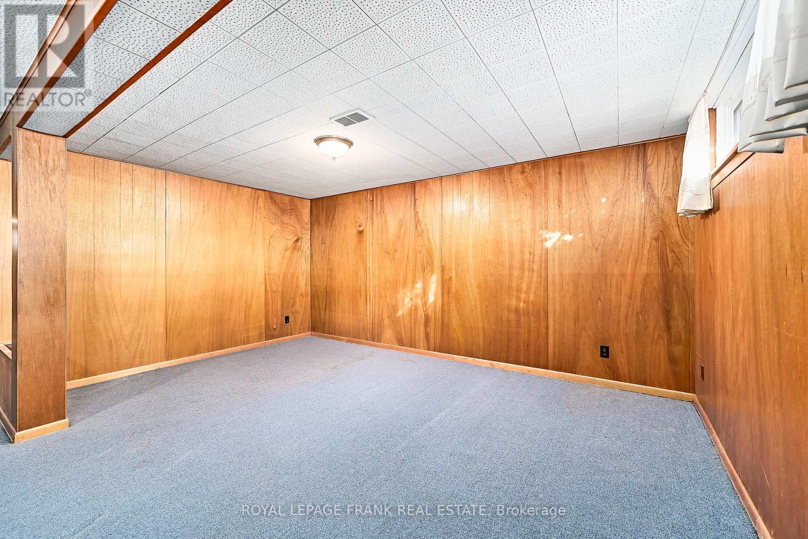 












28 WINNIPEG ROAD

,
Toronto (Kingsview Village-The Westway),




Ontario
M9P2E4

