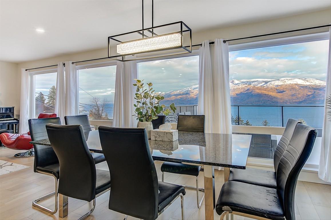 









6178


Lipsett

Avenue,
Peachland,




BC
V0H 1X7

