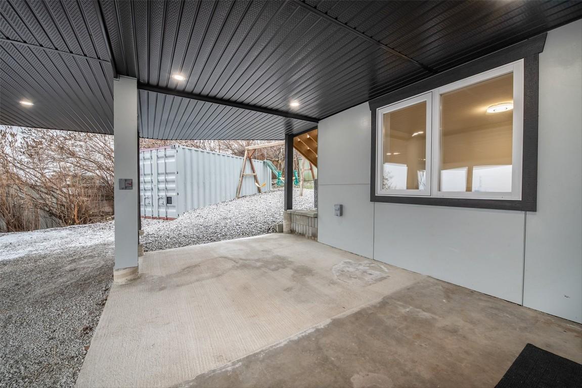 









6178


Lipsett

Avenue,
Peachland,




BC
V0H 1X7

