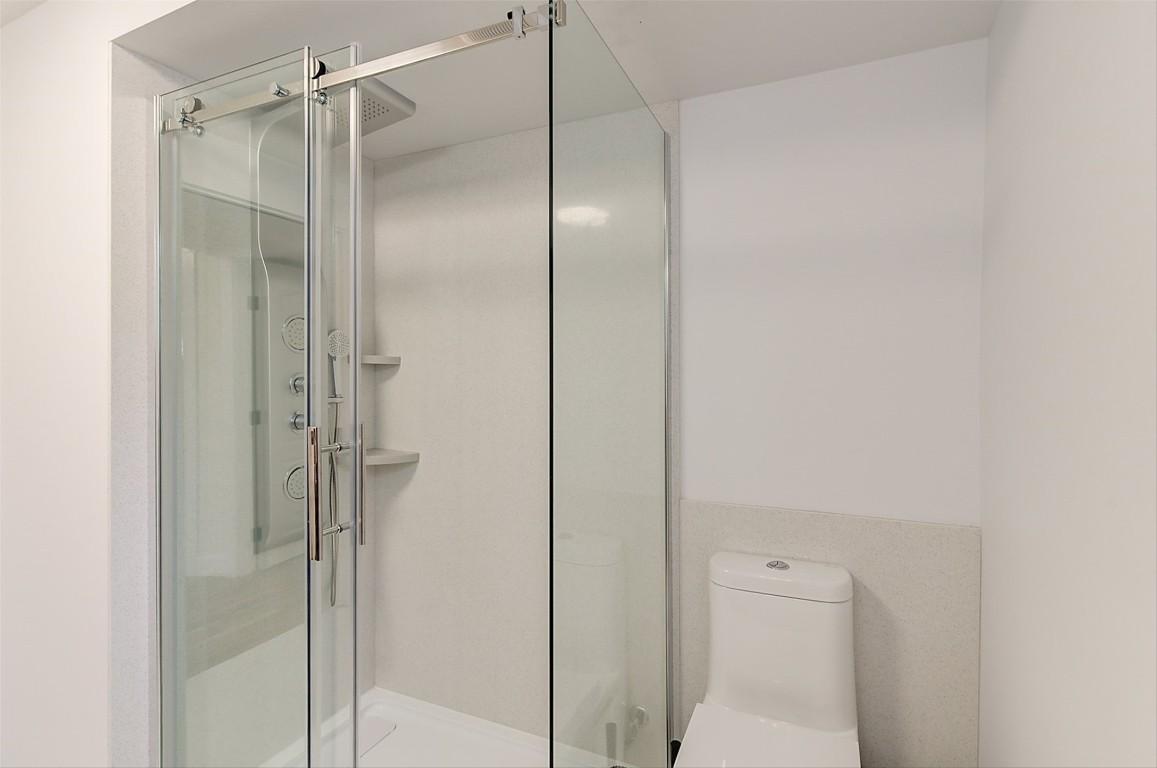 









6178


Lipsett

Avenue,
Peachland,




BC
V0H 1X7

