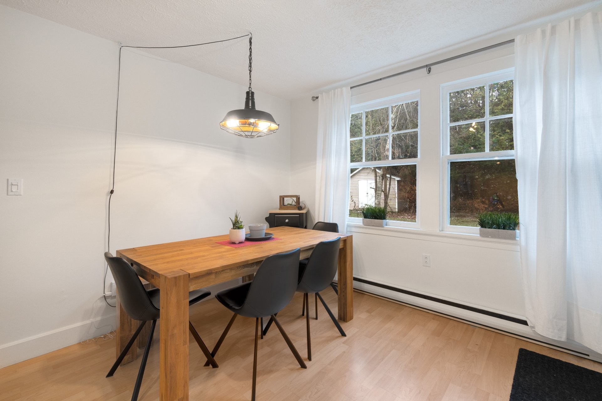









1250

 - 1254


Rue Lincoln

,
Sherbrooke (Les Nations),




QC
J1H2H9


