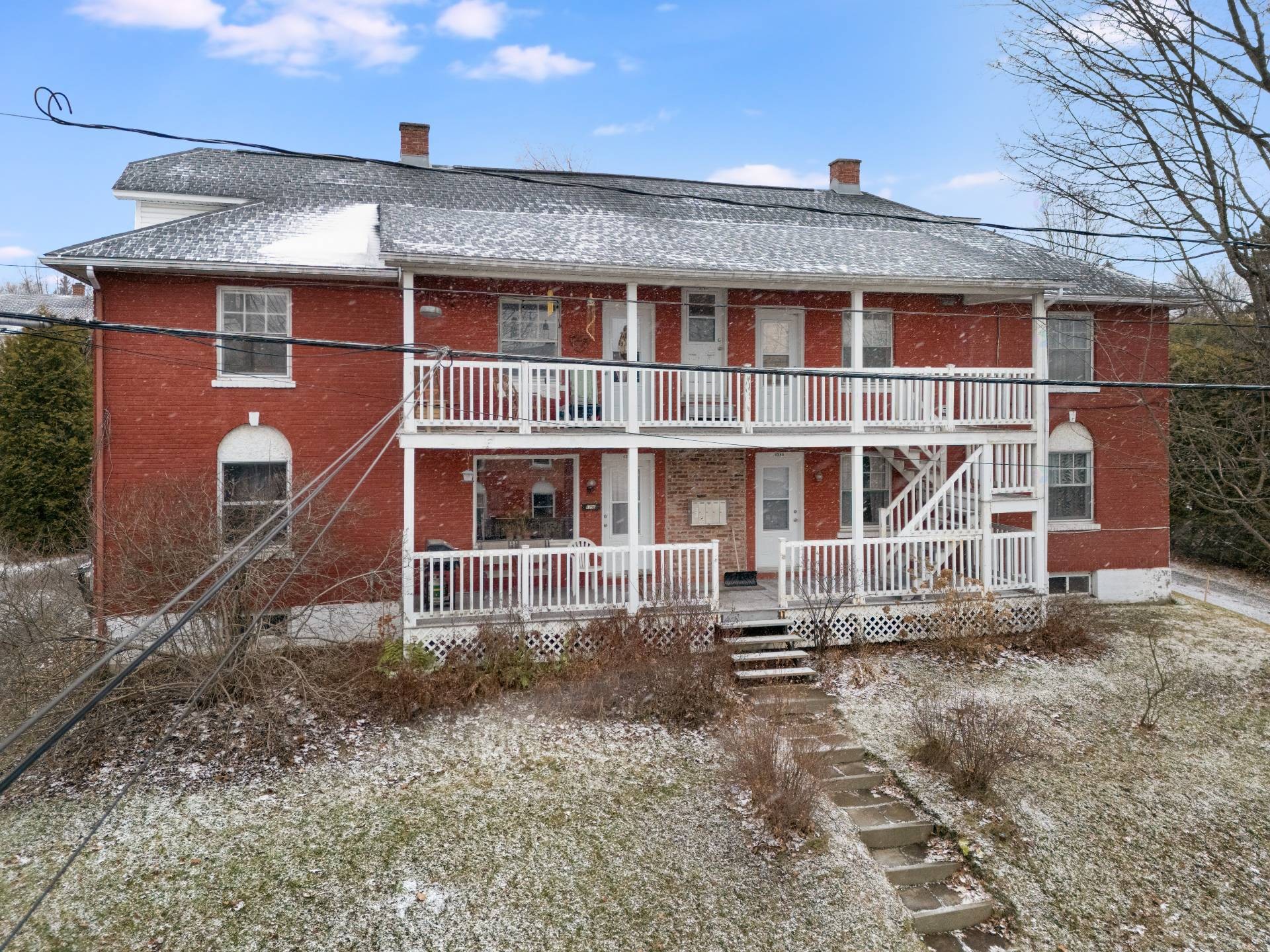 









1250

 - 1254


Rue Lincoln

,
Sherbrooke (Les Nations),




QC
J1H2H9

