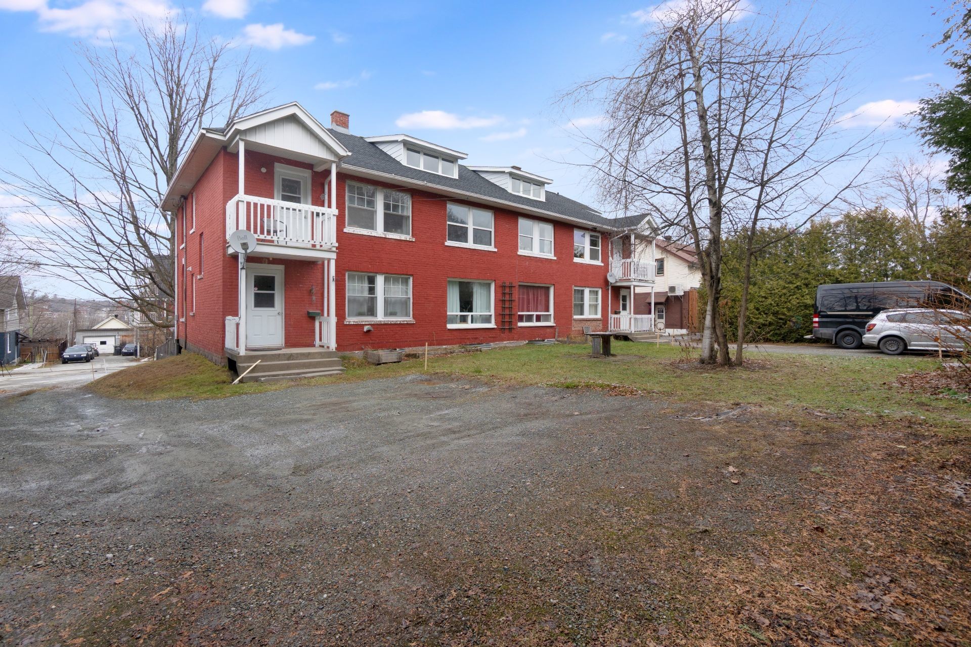 









1250

 - 1254


Rue Lincoln

,
Sherbrooke (Les Nations),




QC
J1H2H9

