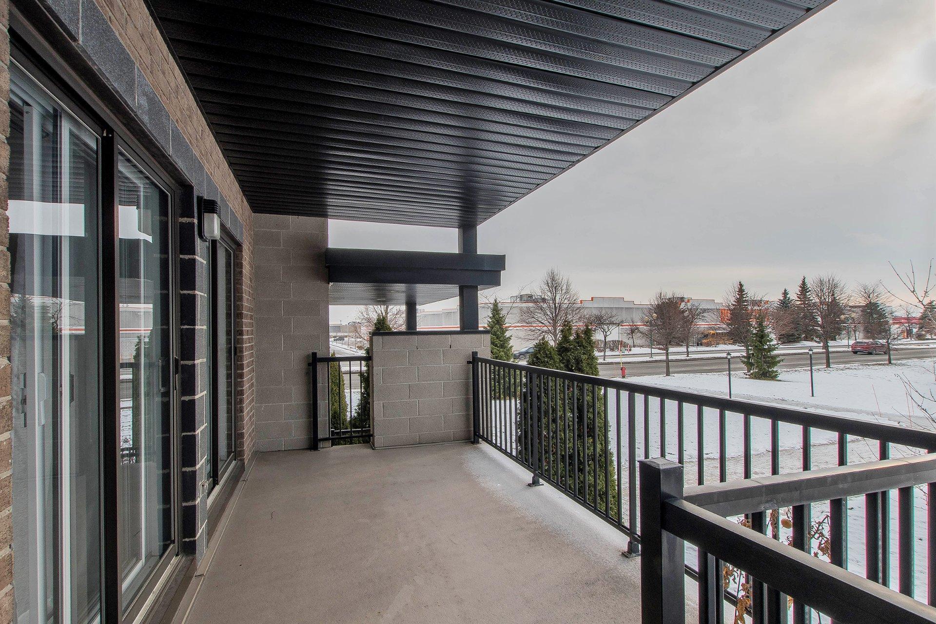 









691


Mtée des Pionniers

, 201,
Terrebonne (Lachenaie),




QC
J6V1T7

