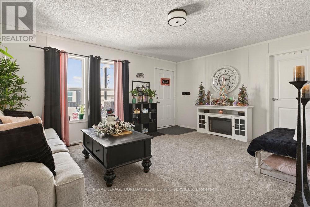 












29 HICKORY HOLLOW

,
Haldimand,




Ontario
N0A1L0

