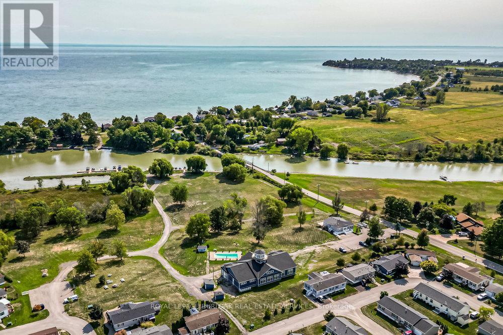 












29 HICKORY HOLLOW

,
Haldimand,




Ontario
N0A1L0

