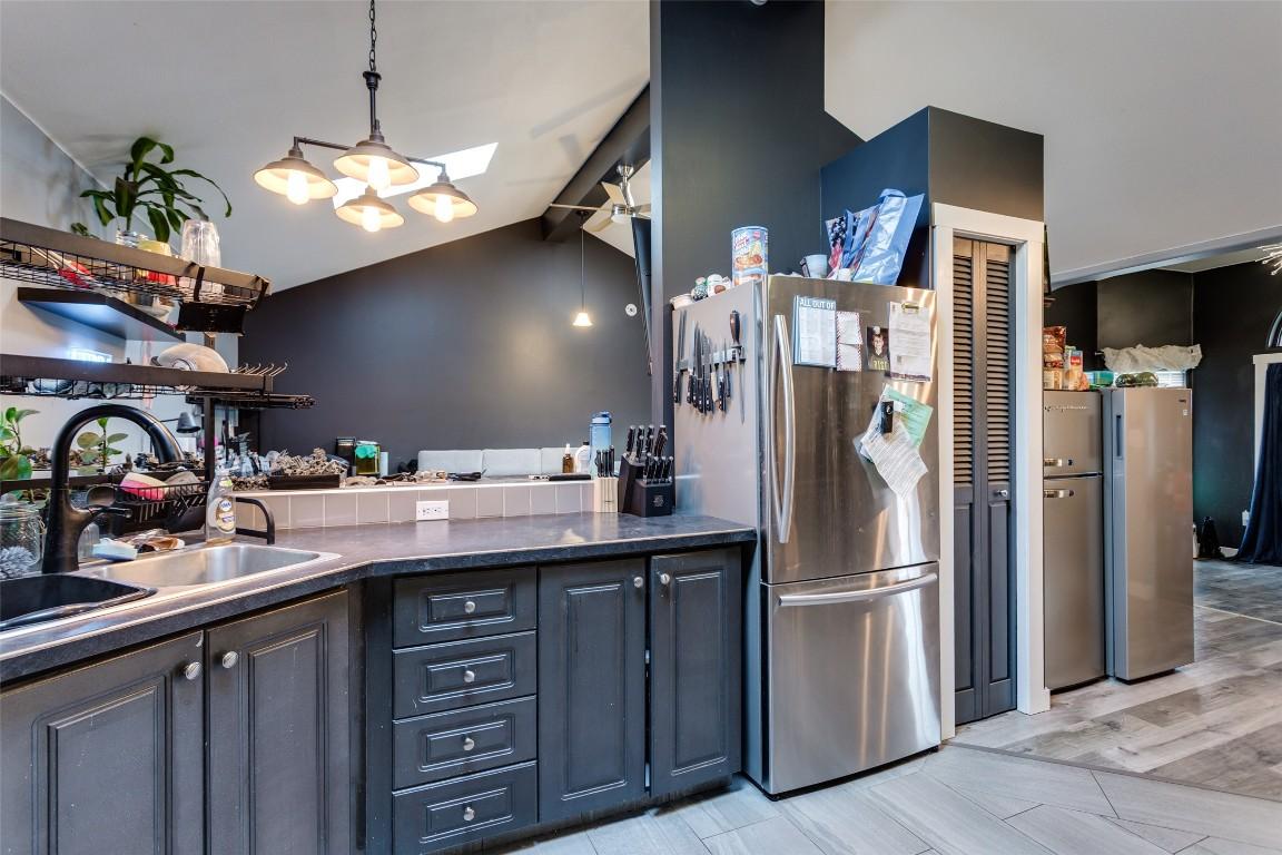 









1999


Highway 97

, 145,
West Kelowna,




BC
V1Z 1B2

