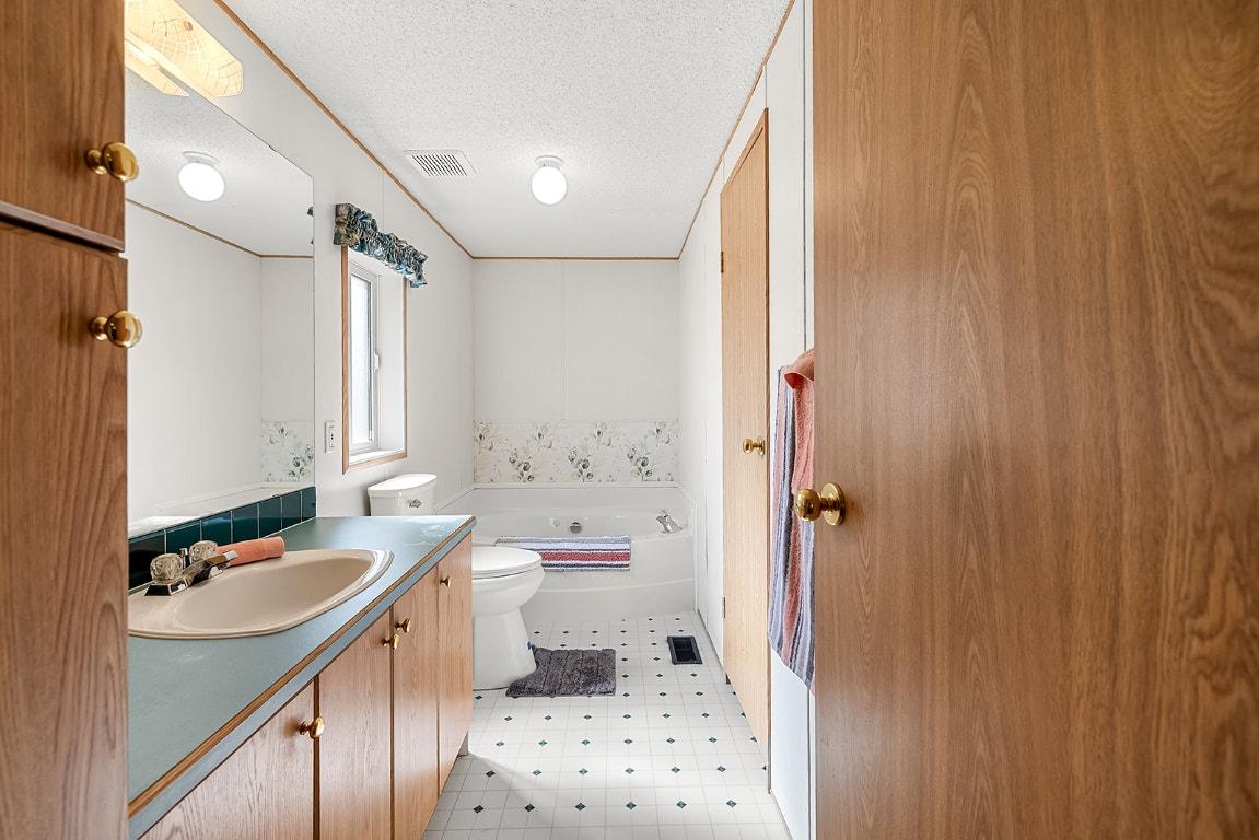 









9145


Cascade

Street,
Elko,




BC
V0B 1T3

