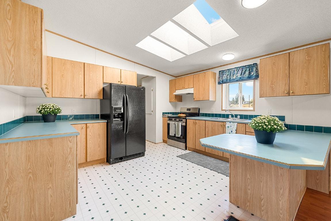 









9145


Cascade

Street,
Elko,




BC
V0B 1T3

