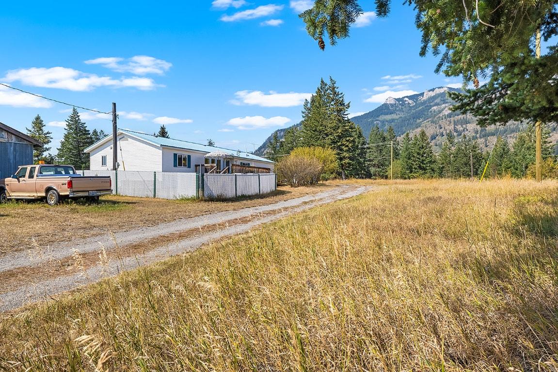 









9145


Cascade

Street,
Elko,




BC
V0B 1T3

