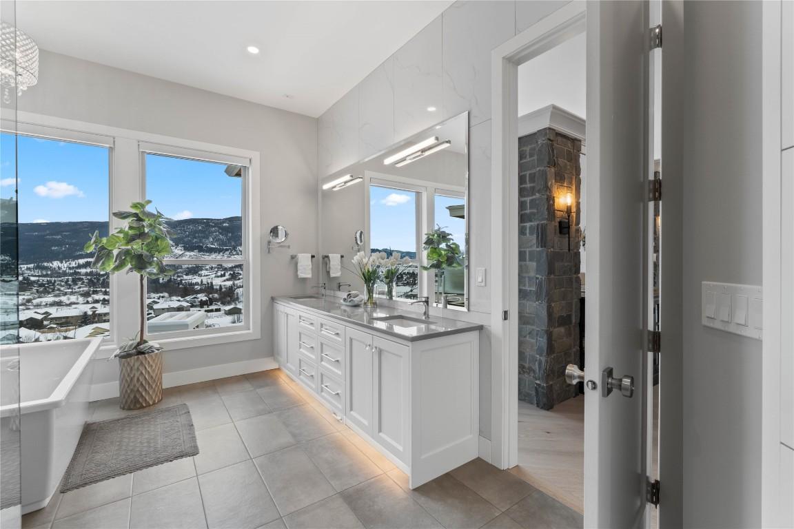 









608


Mt Ida

Crescent,
Coldstream,




BC
V1B 3Z6

