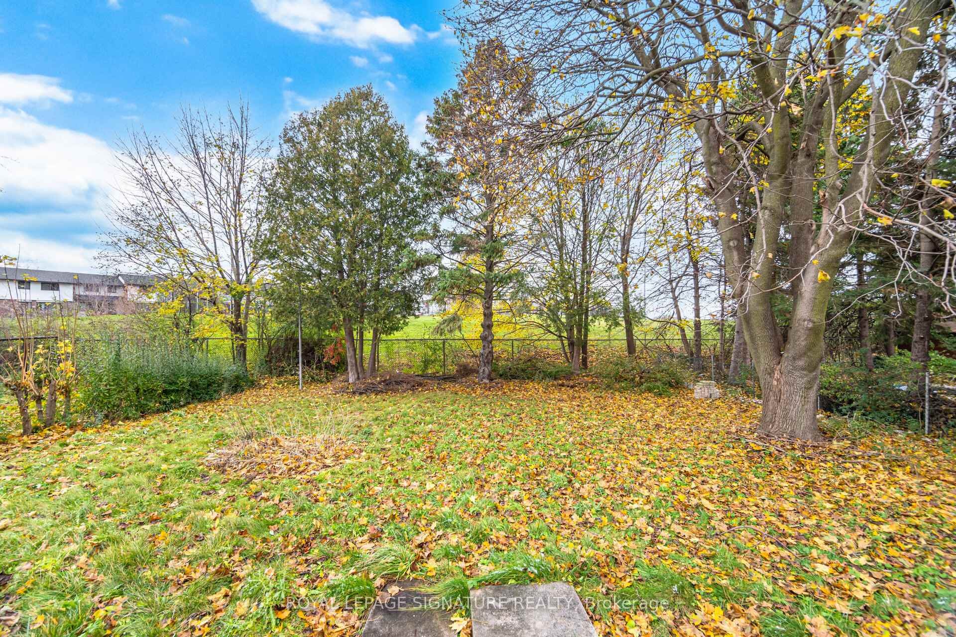 









406


Tamarack

Drive, Main,
Waterloo,




ON
N2L 4G6

