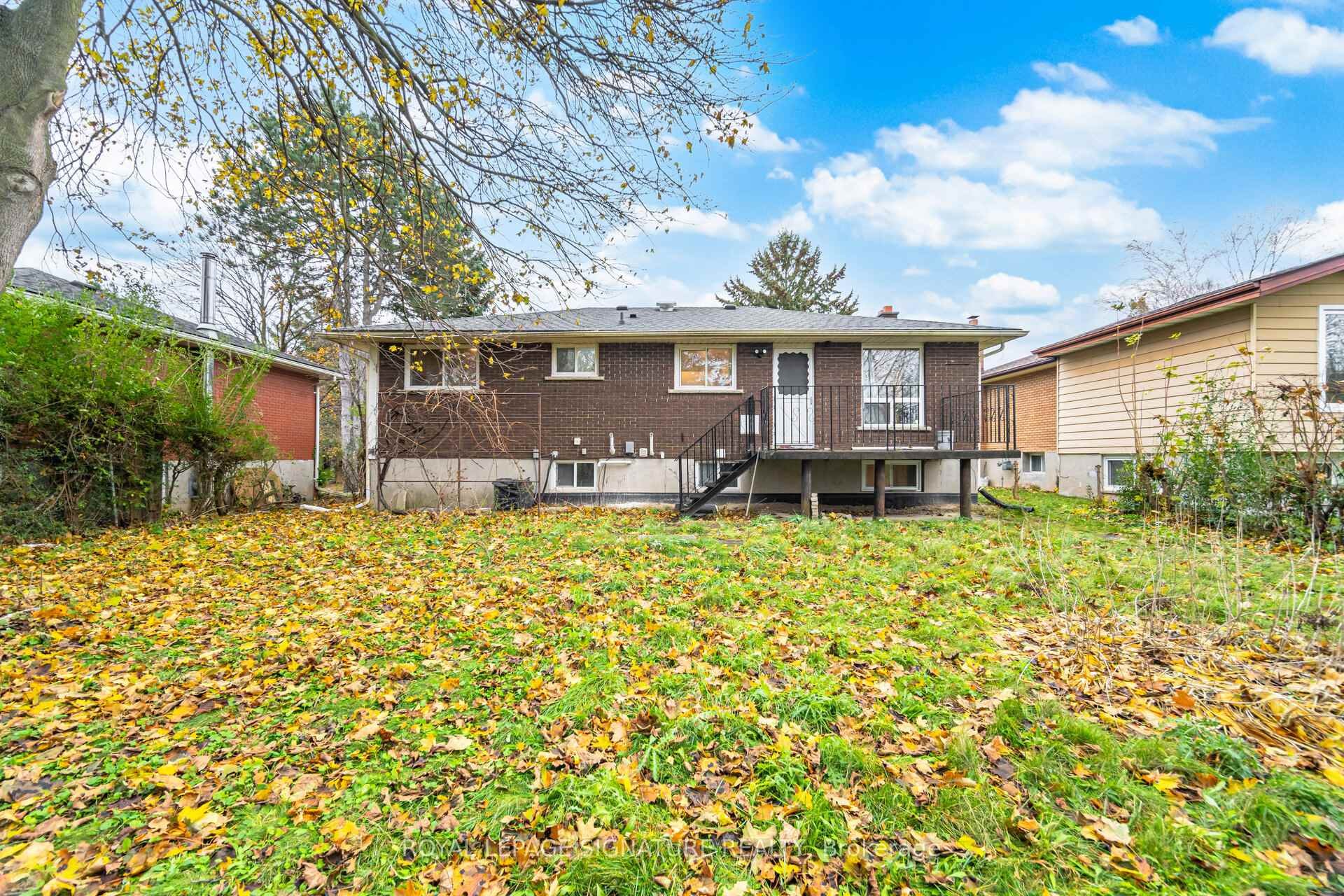 









406


Tamarack

Drive, Main,
Waterloo,




ON
N2L 4G6

