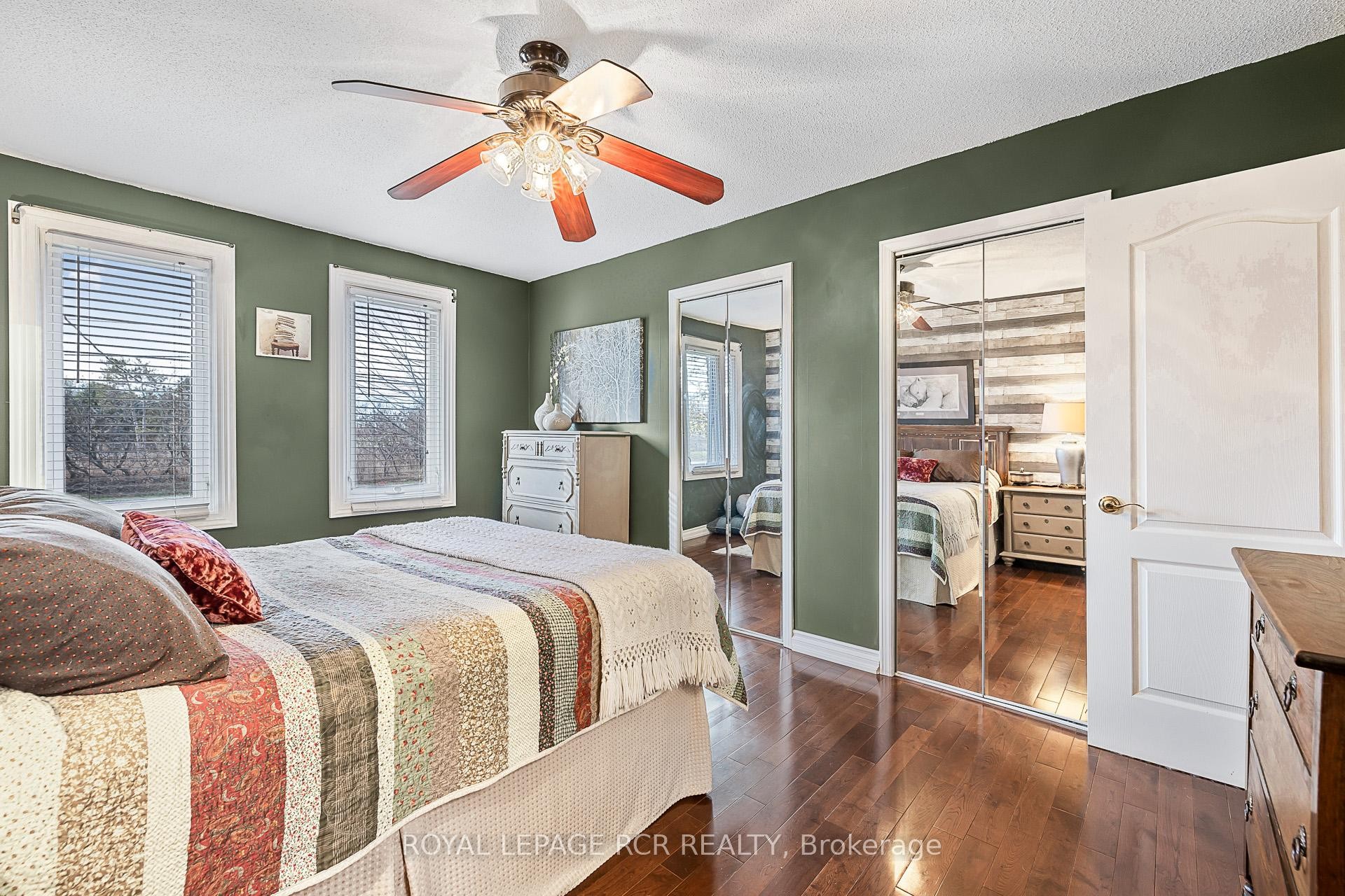 









99


Toll

Road,
East Gwillimbury,




ON
L9N 1G7

