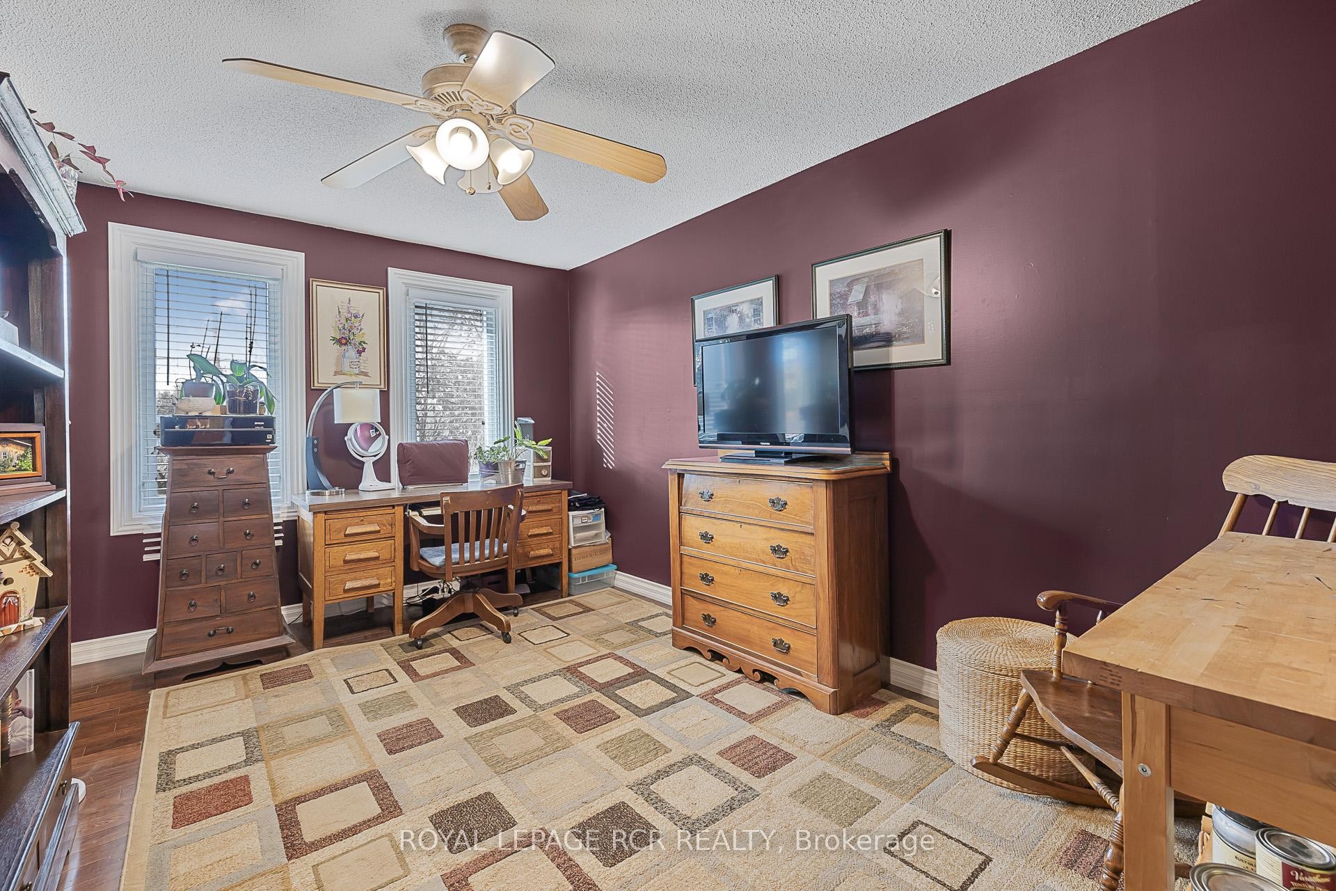 









99


Toll

Road,
East Gwillimbury,




ON
L9N 1G7

