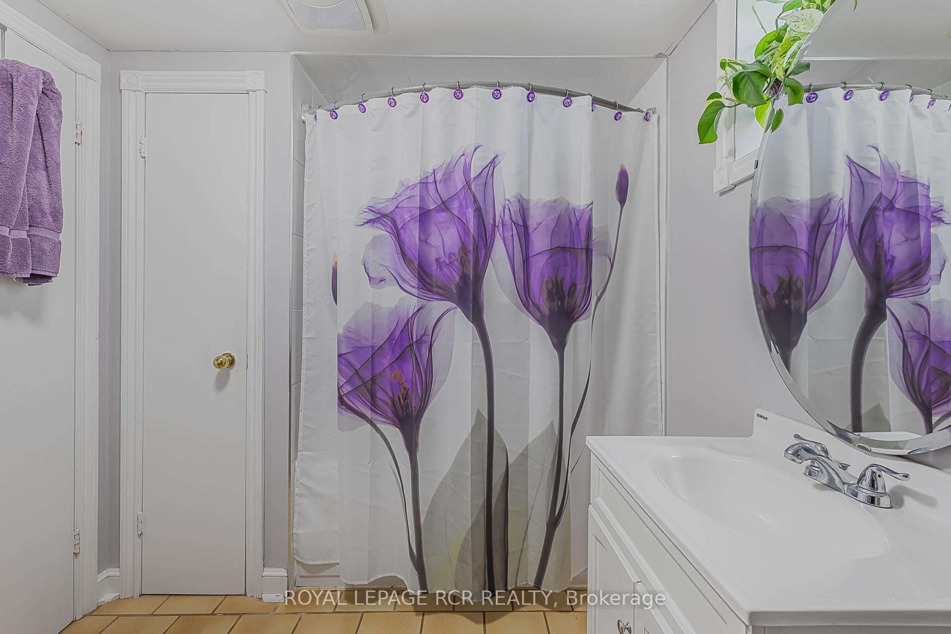 









99


Toll

Road,
East Gwillimbury,




ON
L9N 1G7

