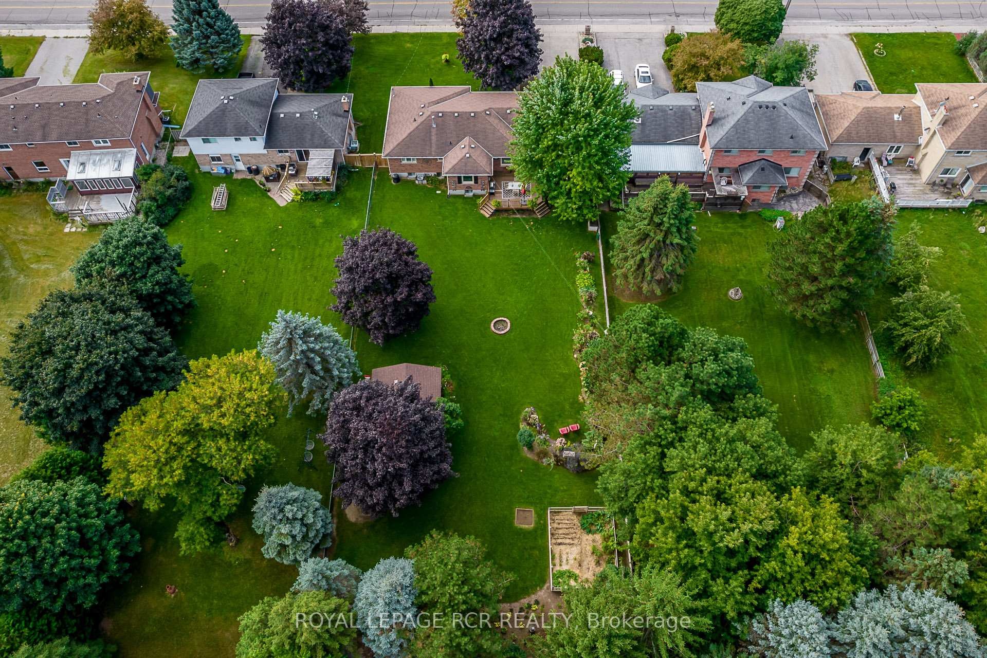 









99


Toll

Road,
East Gwillimbury,




ON
L9N 1G7

