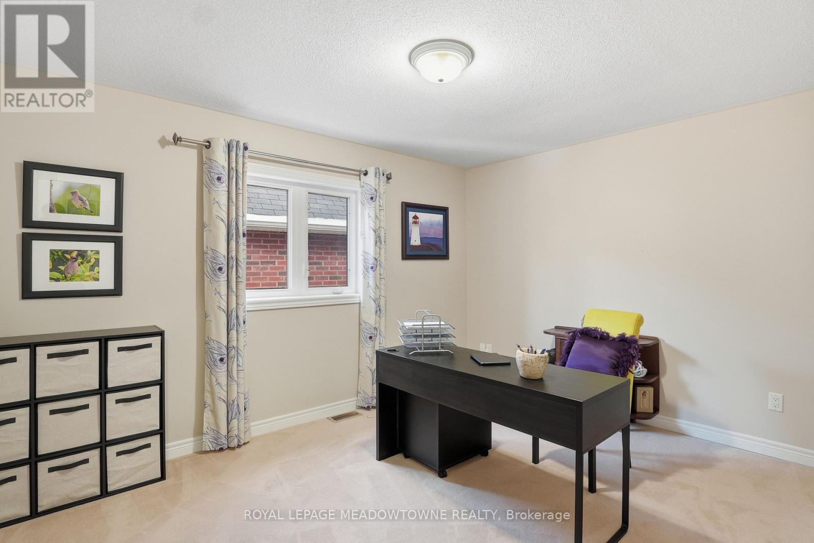 












633 WETTLAUFER TERRACE

,
Milton,




Ontario
L9T8N1

