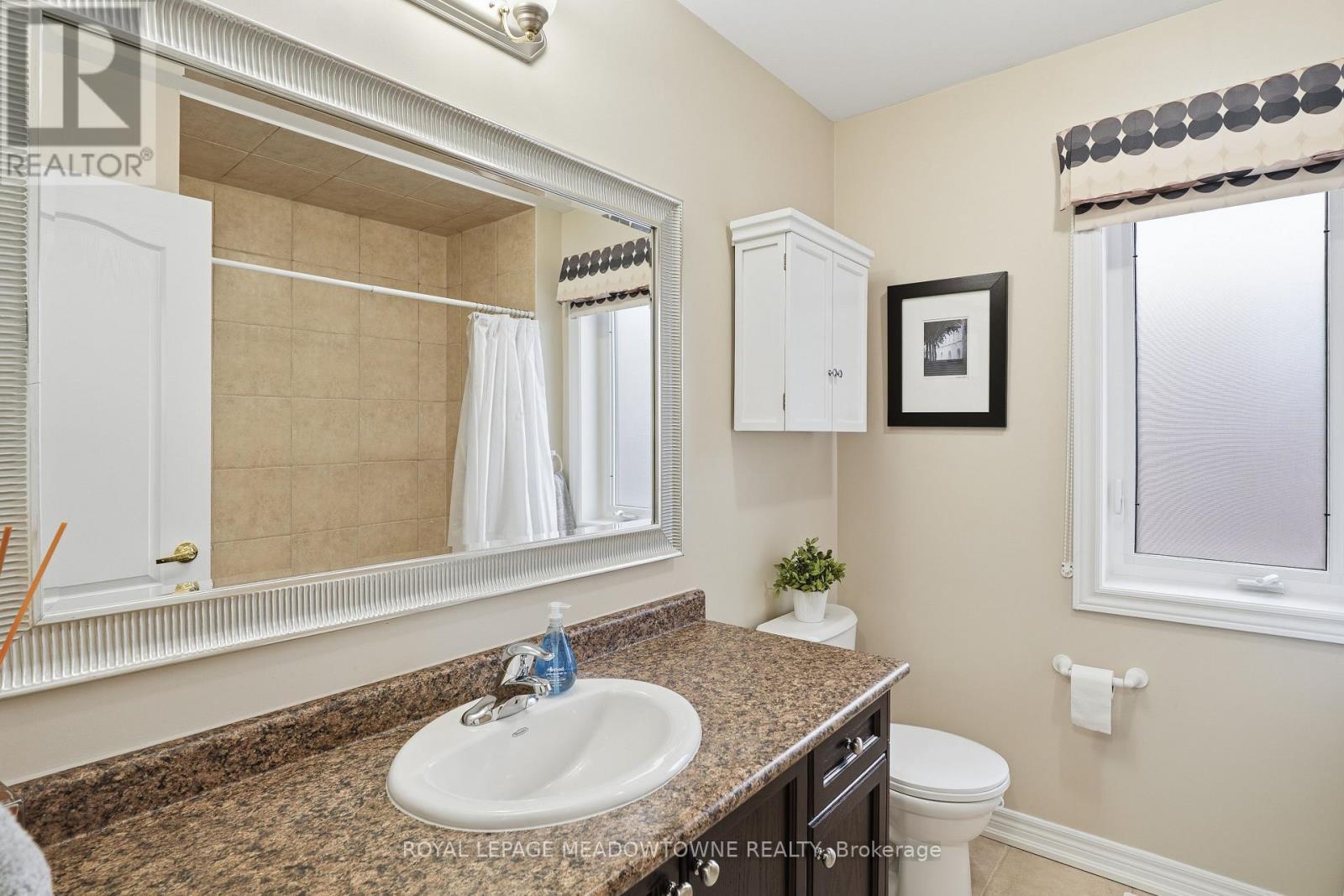 












633 WETTLAUFER TERRACE

,
Milton,




Ontario
L9T8N1

