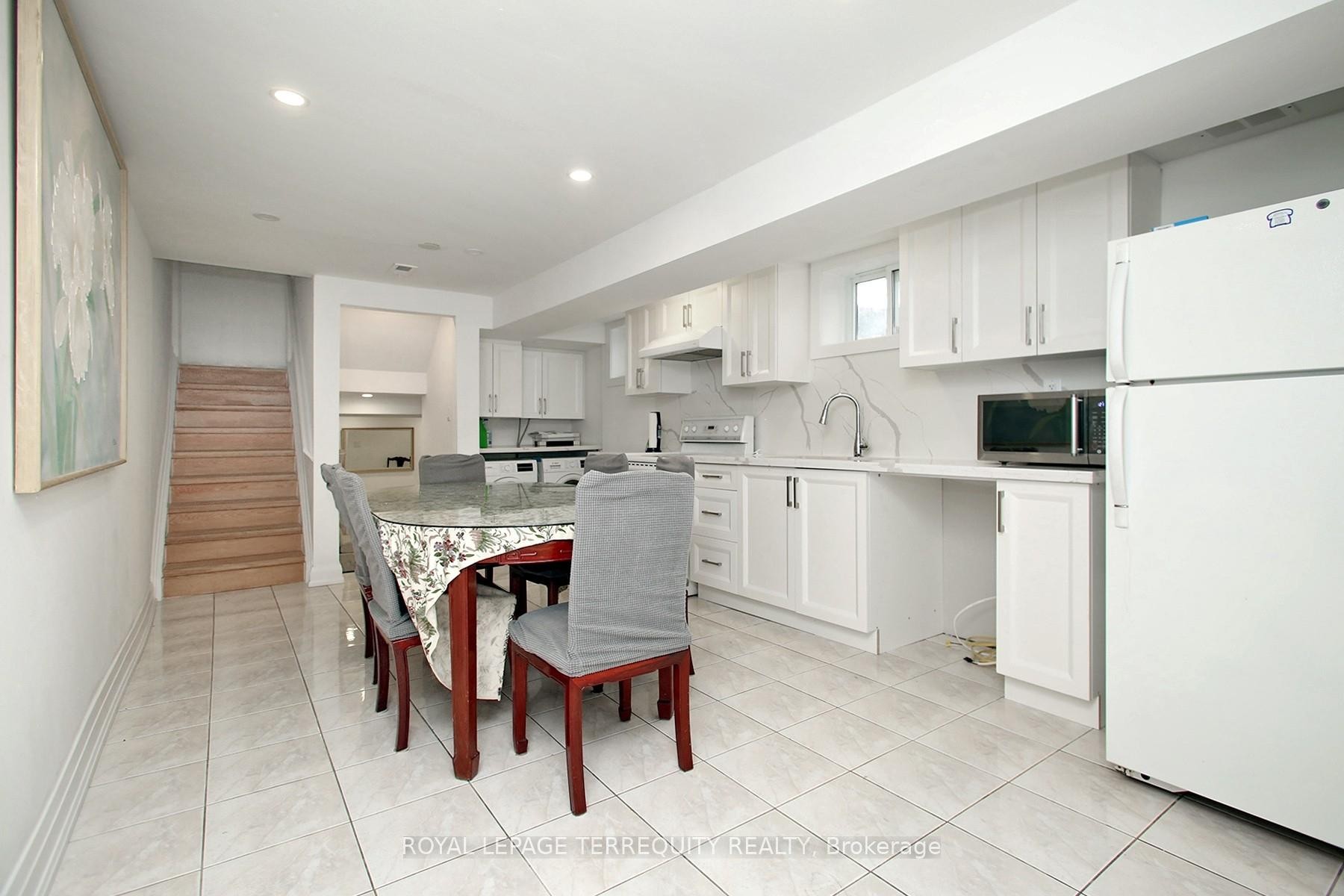 









104


Snowhill

Crescent, BSMT,
Toronto,




ON
M1S 3T5

