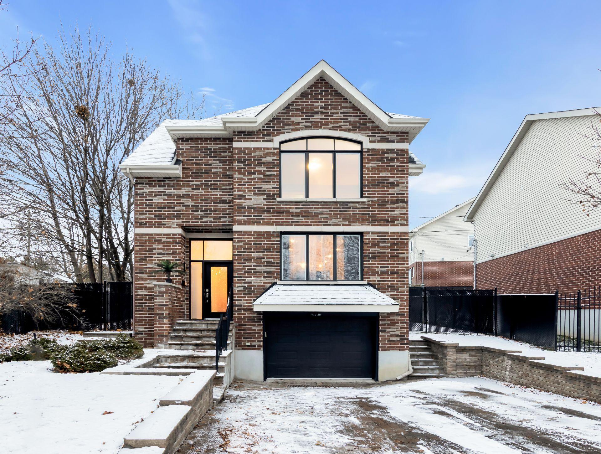 









12809


Rue Brook

,
Montréal (Pierrefonds-Roxboro),




QC
H8Z1C1

