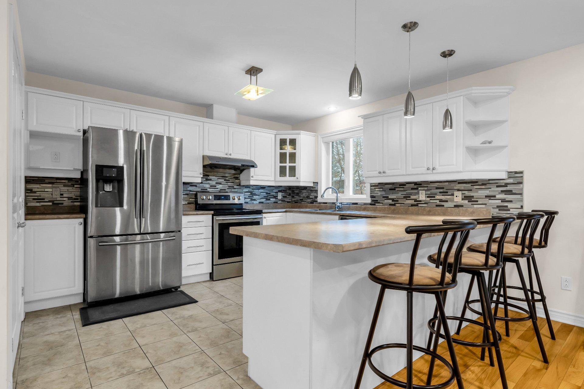 









12809


Rue Brook

,
Montréal (Pierrefonds-Roxboro),




QC
H8Z1C1

