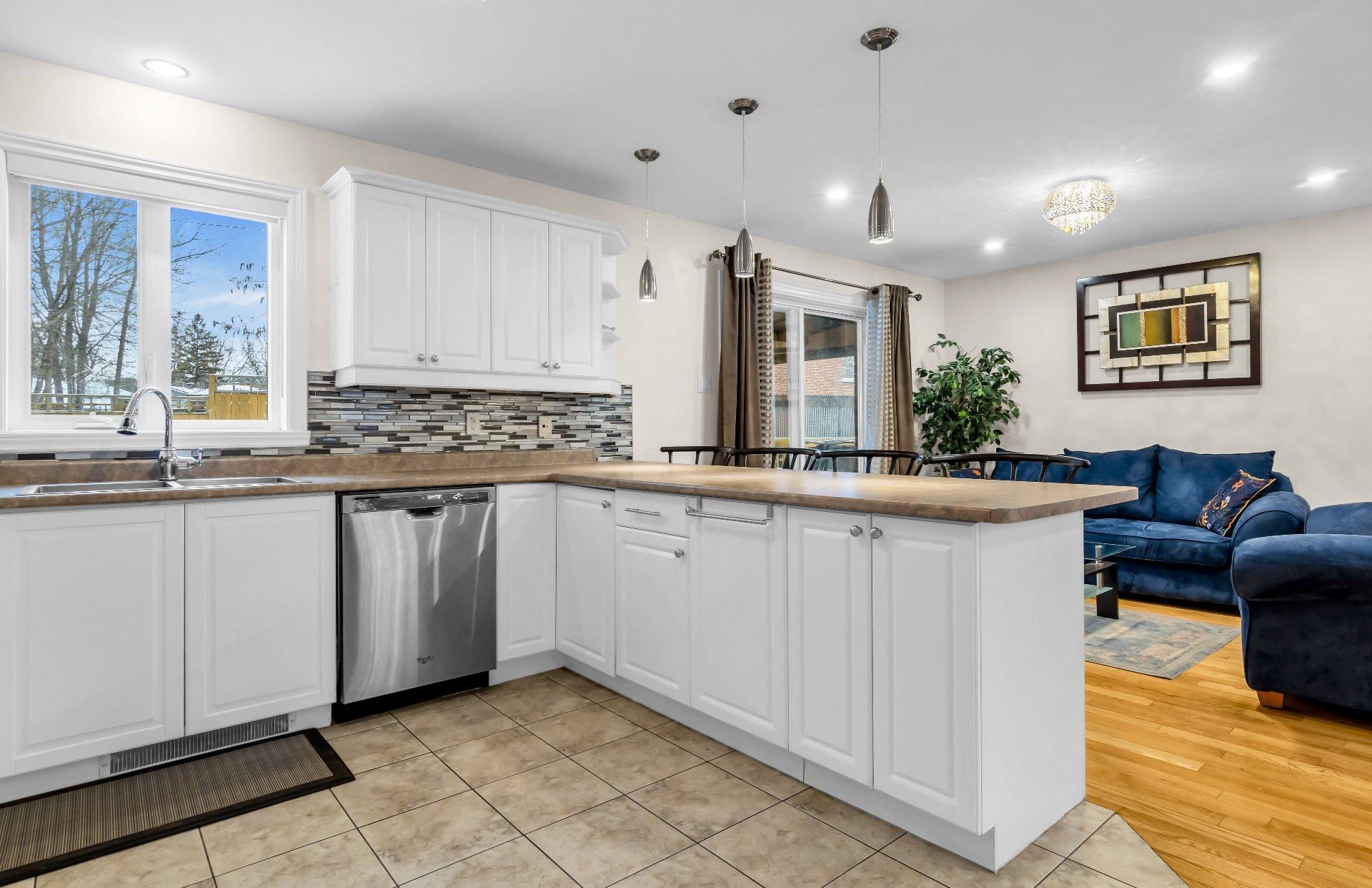 









12809


Rue Brook

,
Montréal (Pierrefonds-Roxboro),




QC
H8Z1C1

