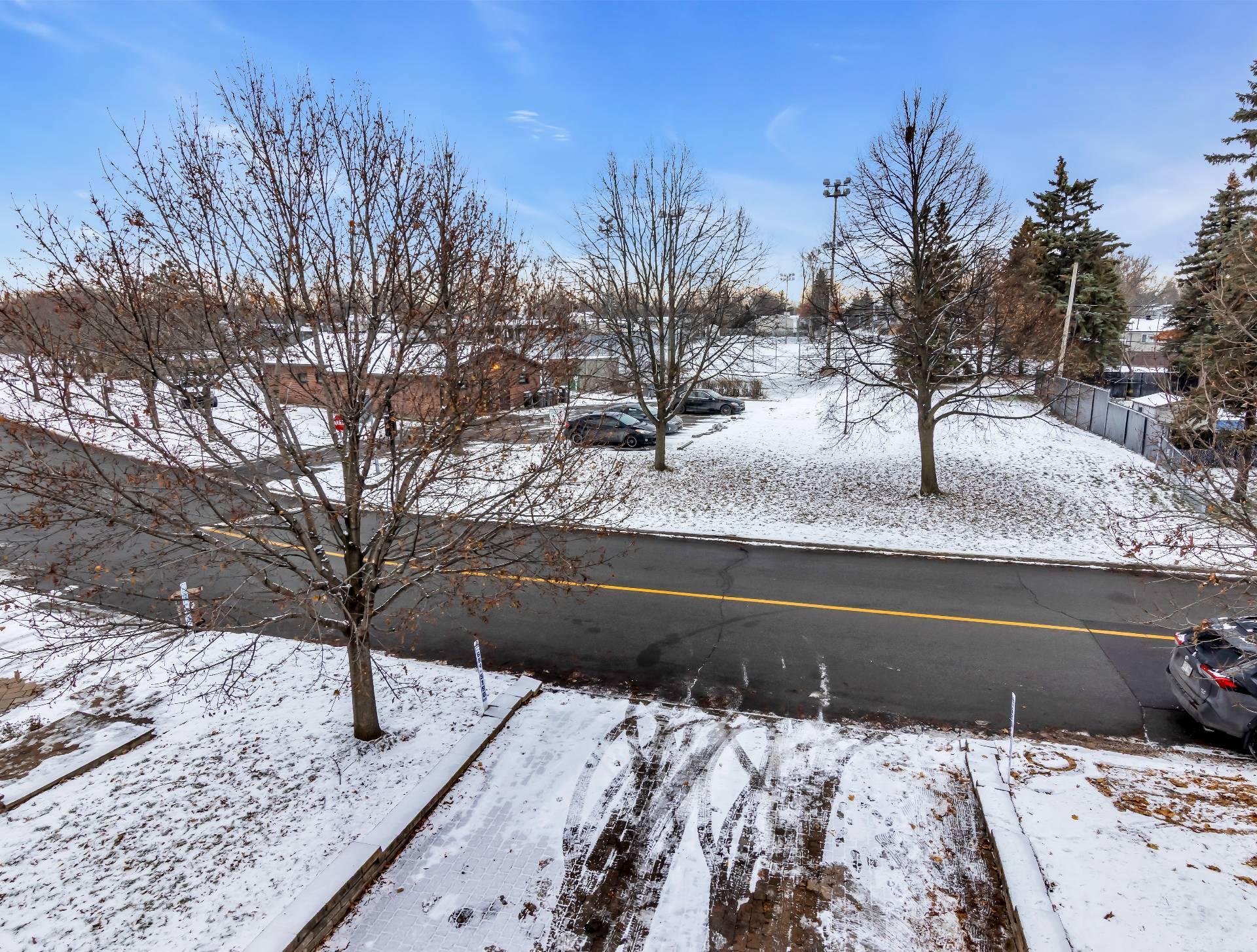 









12809


Rue Brook

,
Montréal (Pierrefonds-Roxboro),




QC
H8Z1C1

